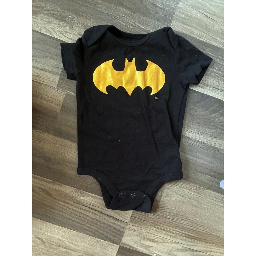 Batman Baby Bodysuit Onesie Size 12 Months Black DC Comics Superhero